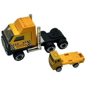 TONKA Semi Truck Diecast Cab and Mini‎ MAISTO Flat Bed Truck